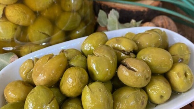 Kırma zeytin sever misin?