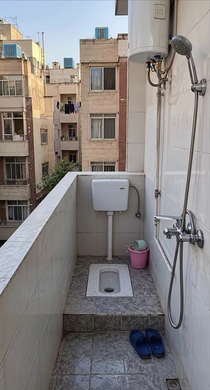 Sizce evinizde böyle farklı tasarımlı bir tuvalet olsun ister miydiniz?
