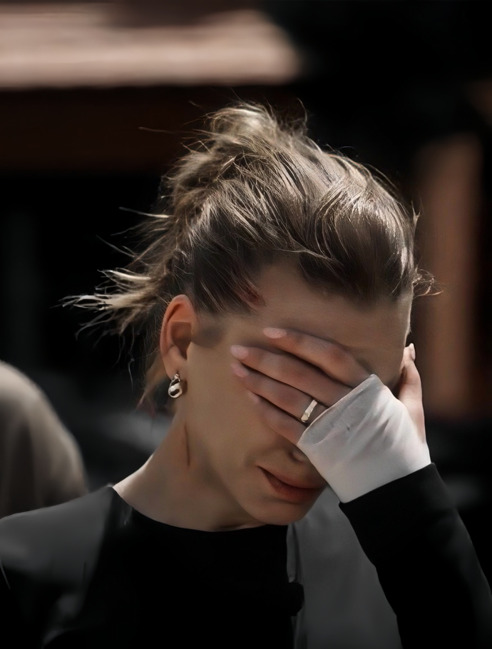Sana göre küçük bir dert yaşayan birinin derdini küçümser misin, yoksa yine de onu anlamaya çalışır mısın?