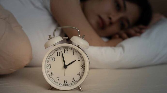 Gece yatmadan önce alarm kurar mısınız?