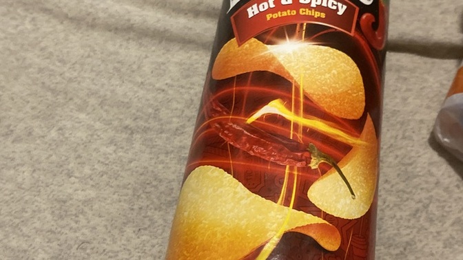 Bos pringles kutusu var nasil bir erkege hediye yaparim?
