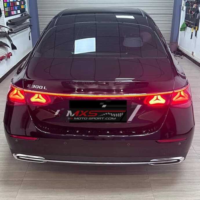 Gece hangi arabanın far stop tasarımının görünüşü sizi etkiliyor 😍🚖?