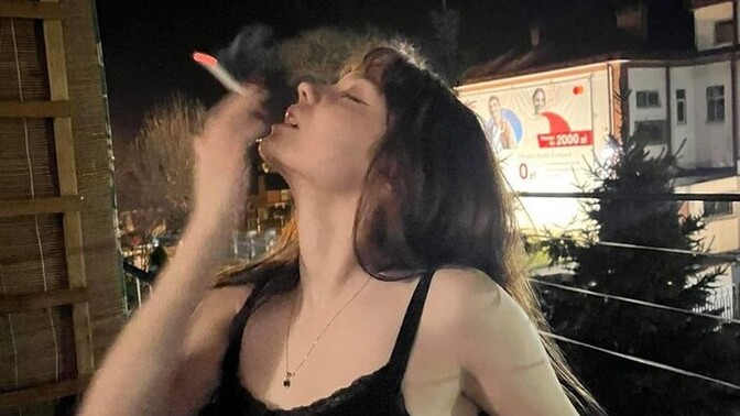 Bu kız için canımı veririm abarttım mı?