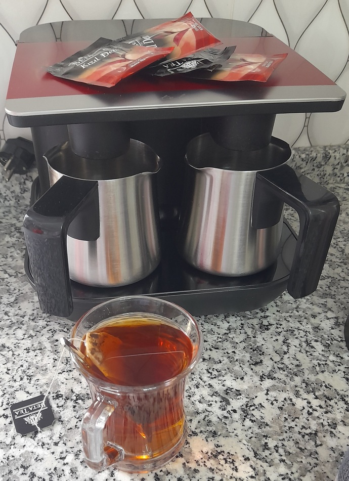Çay kriziniz tutunca hemen sallama çaylardan kullanir misiniz?