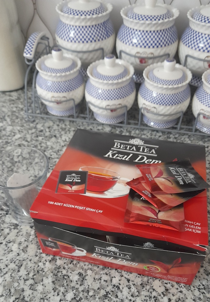 Çay kriziniz tutunca hemen sallama çaylardan kullanir misiniz?