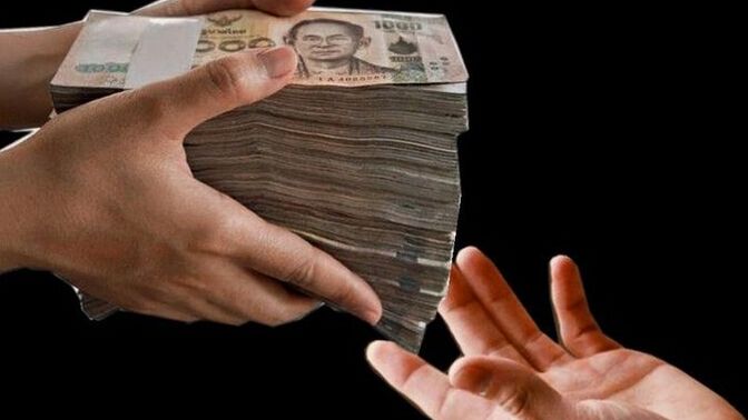 Herkese eşit maaş vermek gerçekten adaletli mi, yoksa emeğe göre ücret mi daha adil?