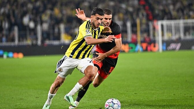Fenerbahçe 2 - Slavia Prag... Sarı lacivertliler son dakikada yediği golle kritik iki puan bıraktı! Maçı nasıl buldunuz?