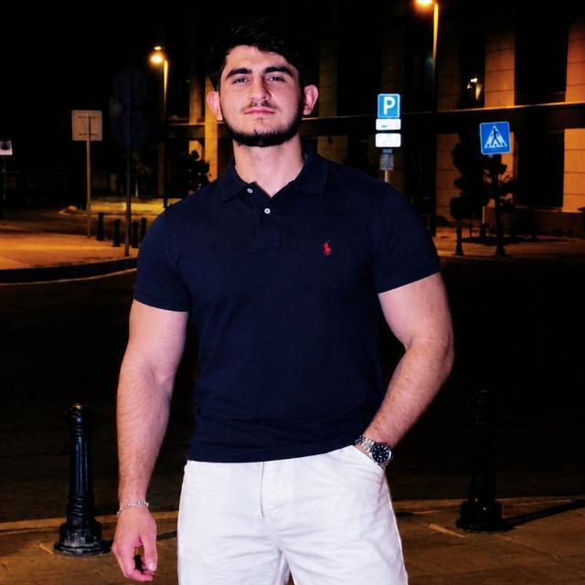 Yargılamayın ama bu çocuk tatlı mı sizce, evet desem olur mu?