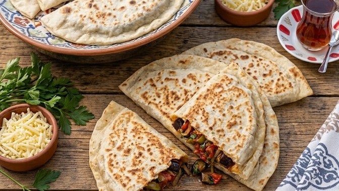 Patlıcanlı sac böreği sever misiniz?