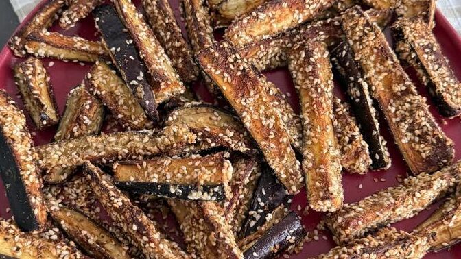 Fırında patlıcan kızartması denediniz mi gerçekten az yağlı oluyor?