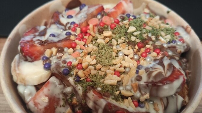 Klasik waffle mı cup waffle mı tercih edersin? Sizinle paylaşır mıyım söylim mi?