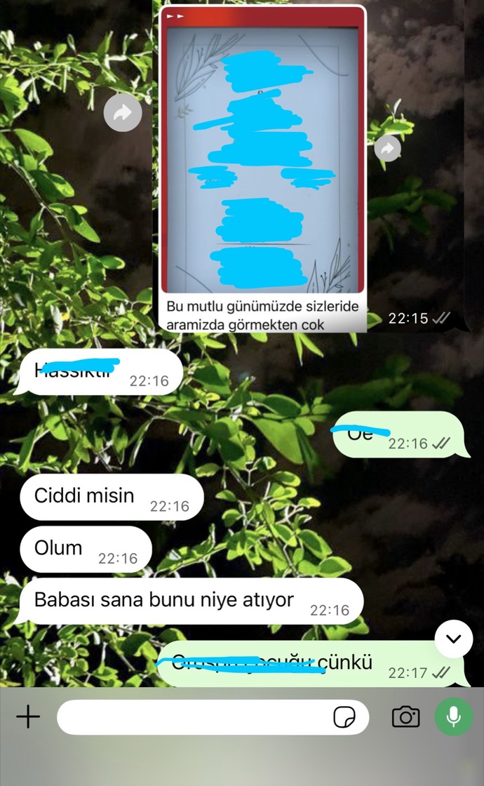 Ex’in davetiye gönderse düğününe gider misin?