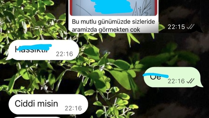 Ex’in davetiye gönderse düğününe gider misin?