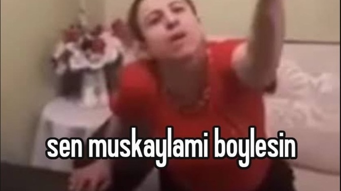 Güzel/Yakısıklı olduğunu düşünüyor musun?