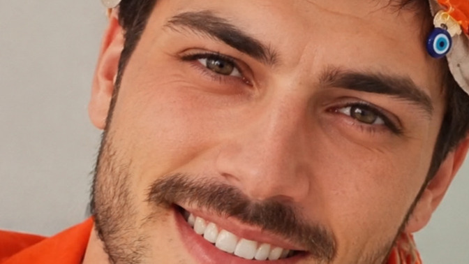 EErkek versiyonum bu sitedeki erkeklerin hepsinden daha yakişikli değilmi?