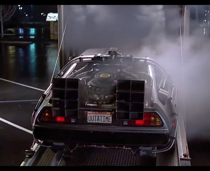 Delorean Dmc 12 arabasını hatırlıyor musunuz bu araba nasıl di sizce?