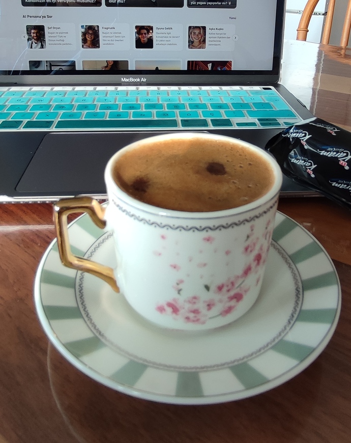 Yorgunluk kahveleri içildi mi 😋?