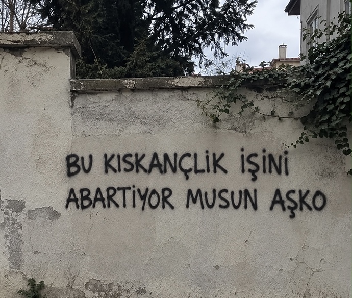 Flörtünüzün hangi özelliği ilk başta cazip, sonra çekilmez hale gelir?