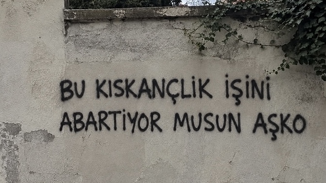 Flörtünüzün hangi özelliği ilk başta cazip, sonra çekilmez hale gelir?