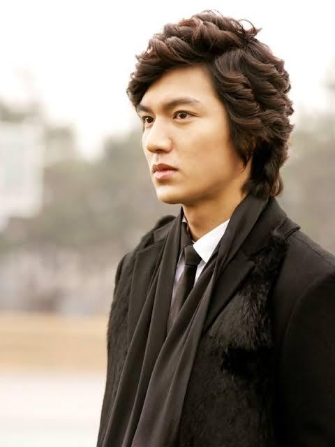 Lee min ho yakışıklı mı?