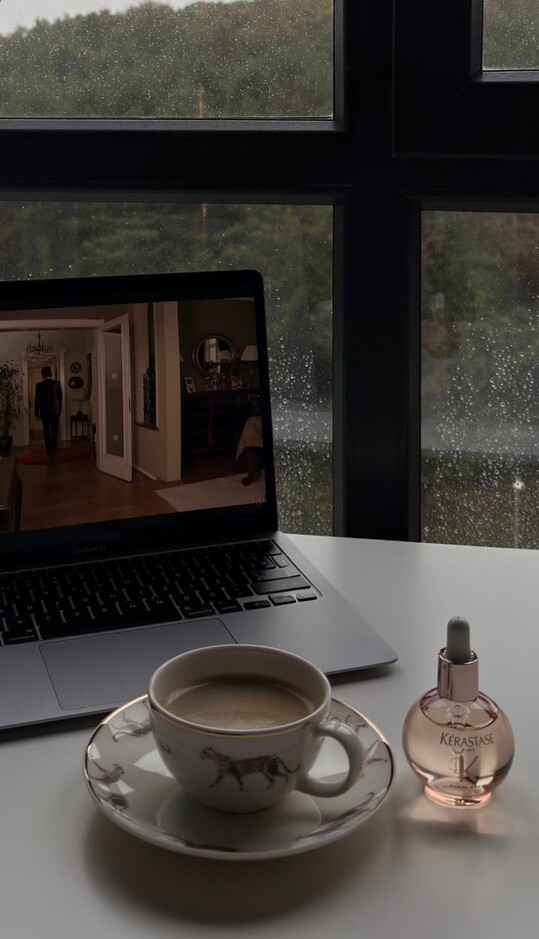 Yağmurlu havalarda evde film izlemeyi siz de sever misiniz?