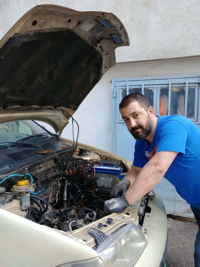 Araba tamir eden erkekten olur mu😂 ?