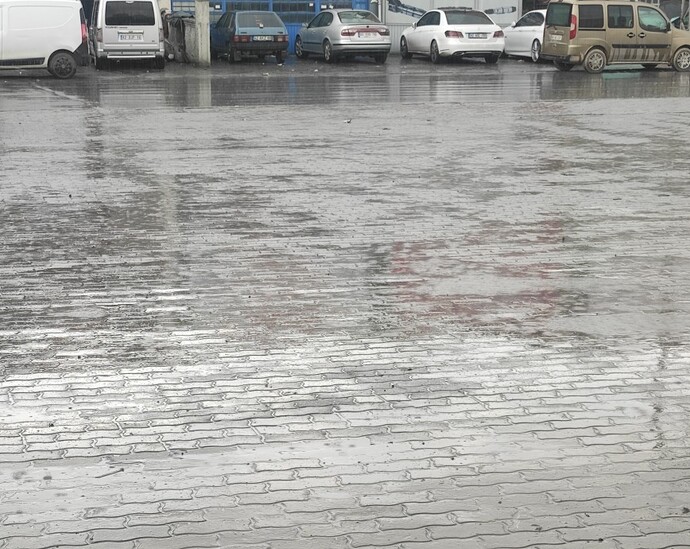 Yağmuru dinlemeyi sever misiniz?