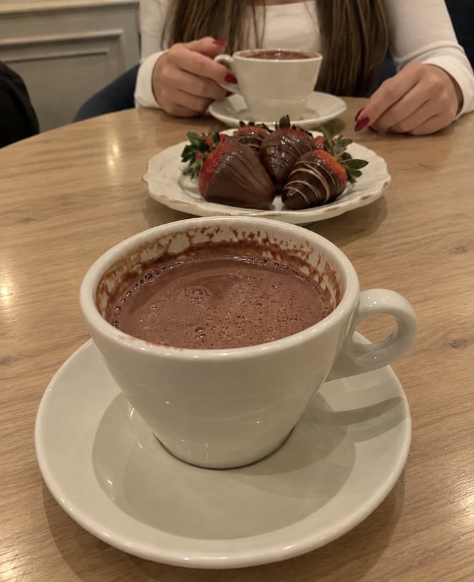 Sıcak çikolata mı, salep mi?
