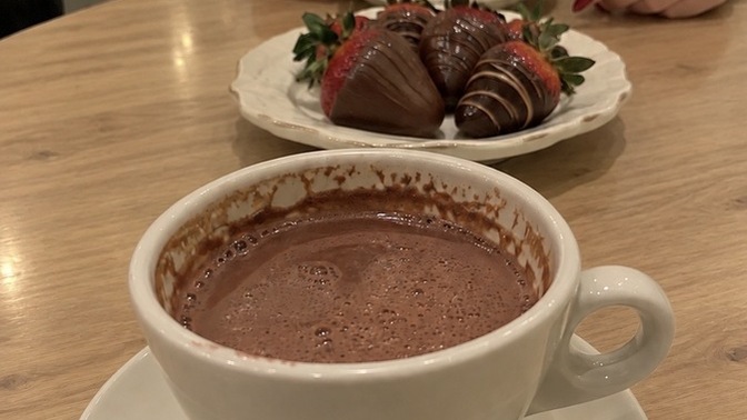 Sıcak çikolata mı, salep mi?