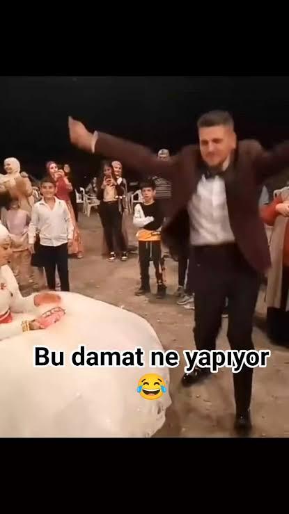 Düğünler kadar gereksiz gösterişin yapıldığı başka bir organizasyon var mı?