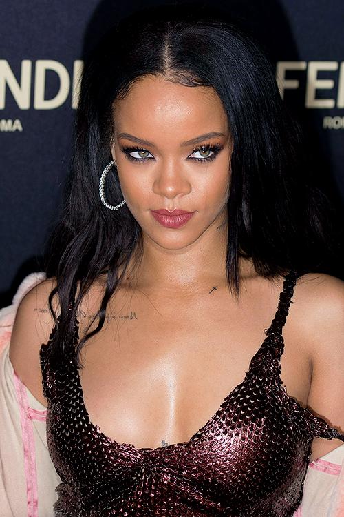 Rihanna mı güzel Beyonce mi (resimli) ?