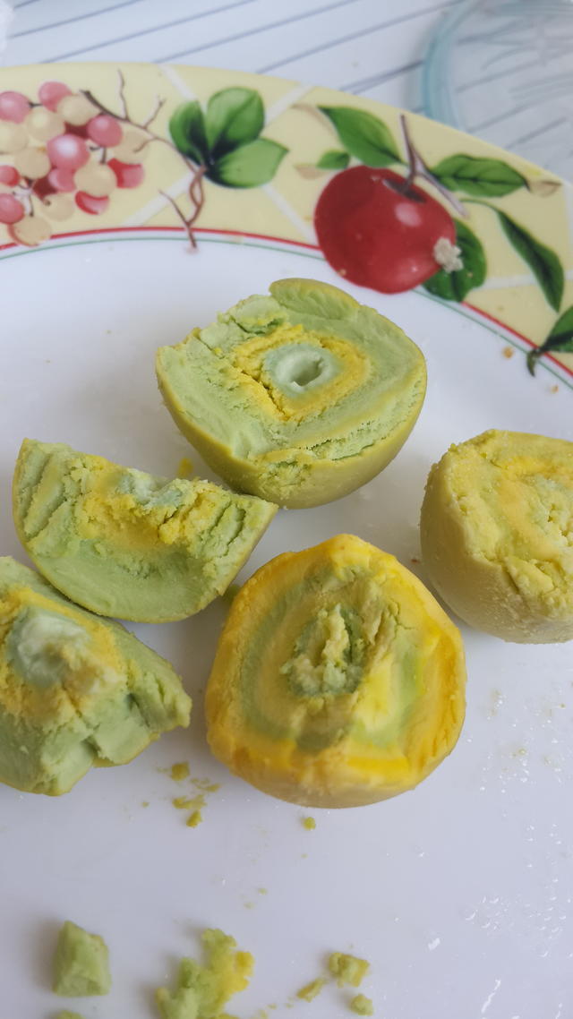 Yumurta sarısı gökkuşağı çıktı?