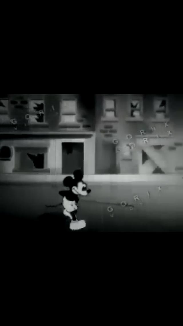 Miki mouse yasaklı bölümü izleyenler var mı? Resimli orjinal?