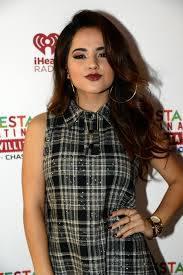 Sizce Selena Gomez ve Becky G çok benzemiyorlar mı?
