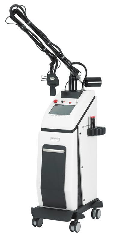 Karbondioksit (CO2) Fraksiyonel Lazer Cihazı