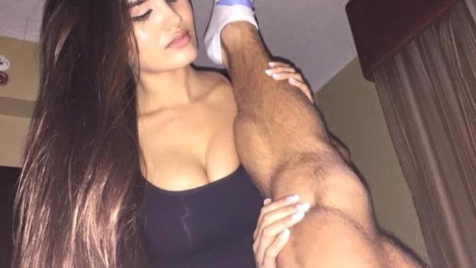 Kızlar, (resimli) Diyelim ki böyle bir çocuğa Masör olarak masaj yapıyorsunuz, ya da doktorsunuz ne hissedersiniz?