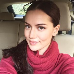 Fahriye Evcen mi? Tuba Büyüküstün mü?