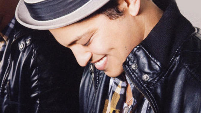 Bruno mars yakışıklı değilmi?