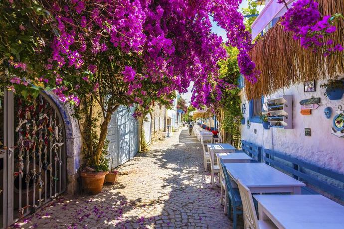 Kız Arkadaşla Gidilecek En İyi Tatil Yerleri Nereler?
