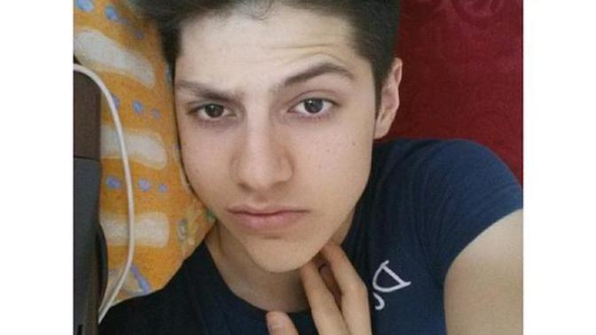 Burak Özçivit abimiz ve saçı :D?
