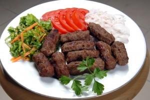 Köfte mi Kebap mı Yenir Bu Saatte ?