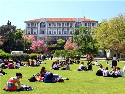 Boğaziçi ve ya Yeditepe üniversitesinde okuyanlar?