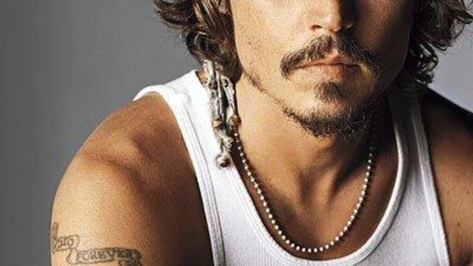 Kızlar, johnny depp mi orlando bloom mu?