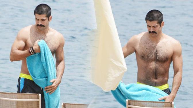 Burak Özçivit Vücudu?
