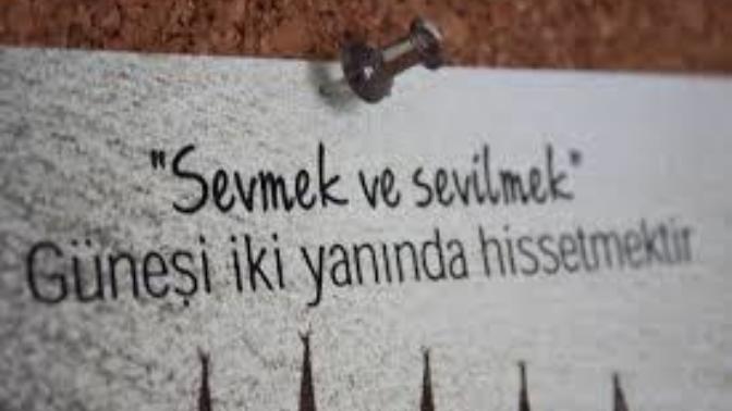 Sevmek mi güzel bir duygu yoksa sevilmek mi güzel bir duygu hangisi daha baskın sizde?