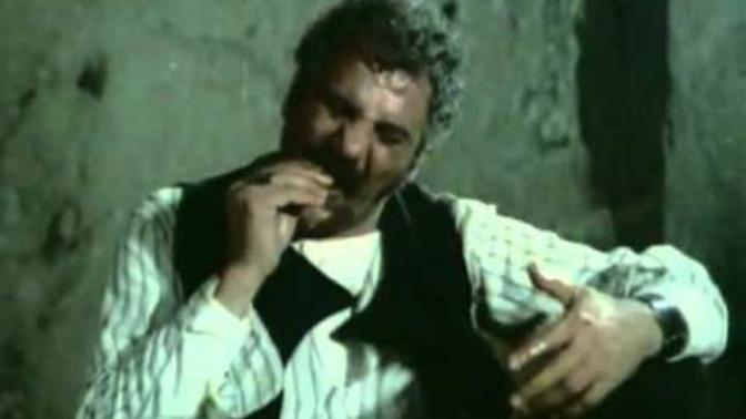 Erol taş'ın şu efsane film repliğini biliyormusunuz :D?
