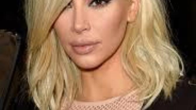 Esmer kızlara sarı yakışmaz ise kim kardashian ne?