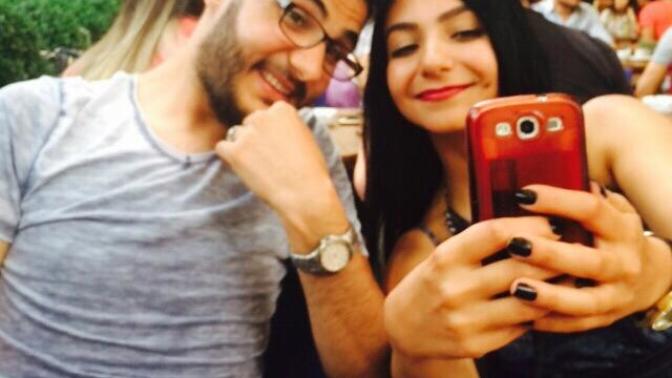 Sizce en yakın arkadaşımla sevgili gibi mi duruyoruz (resimli)?