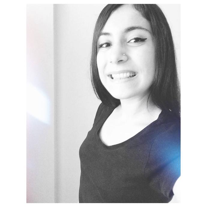 Sizce hangisine benziyorum her cevaplayana +1 ve eig :)?