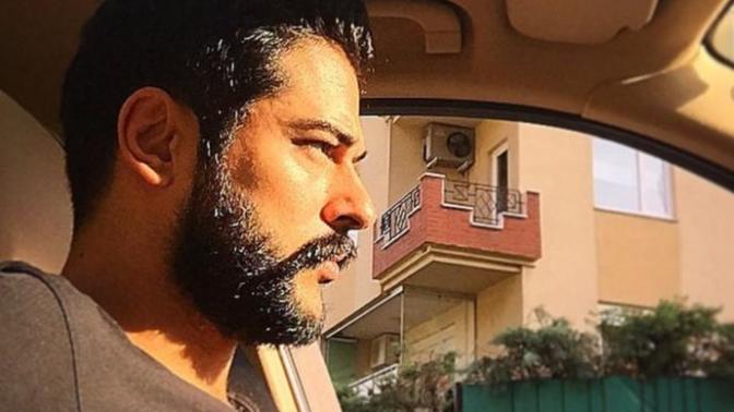 Burak özçivit sizce sacını ve sakalını boyuyor mu?